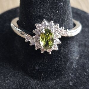 VTG Style 925 Sterling Silver Faux Peridot Diamond Cubic Zirconia Halo Ring 9.5